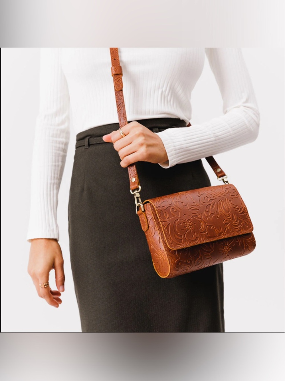 NWOT Portland Leather Embossed Metro Crossbody in Meadow